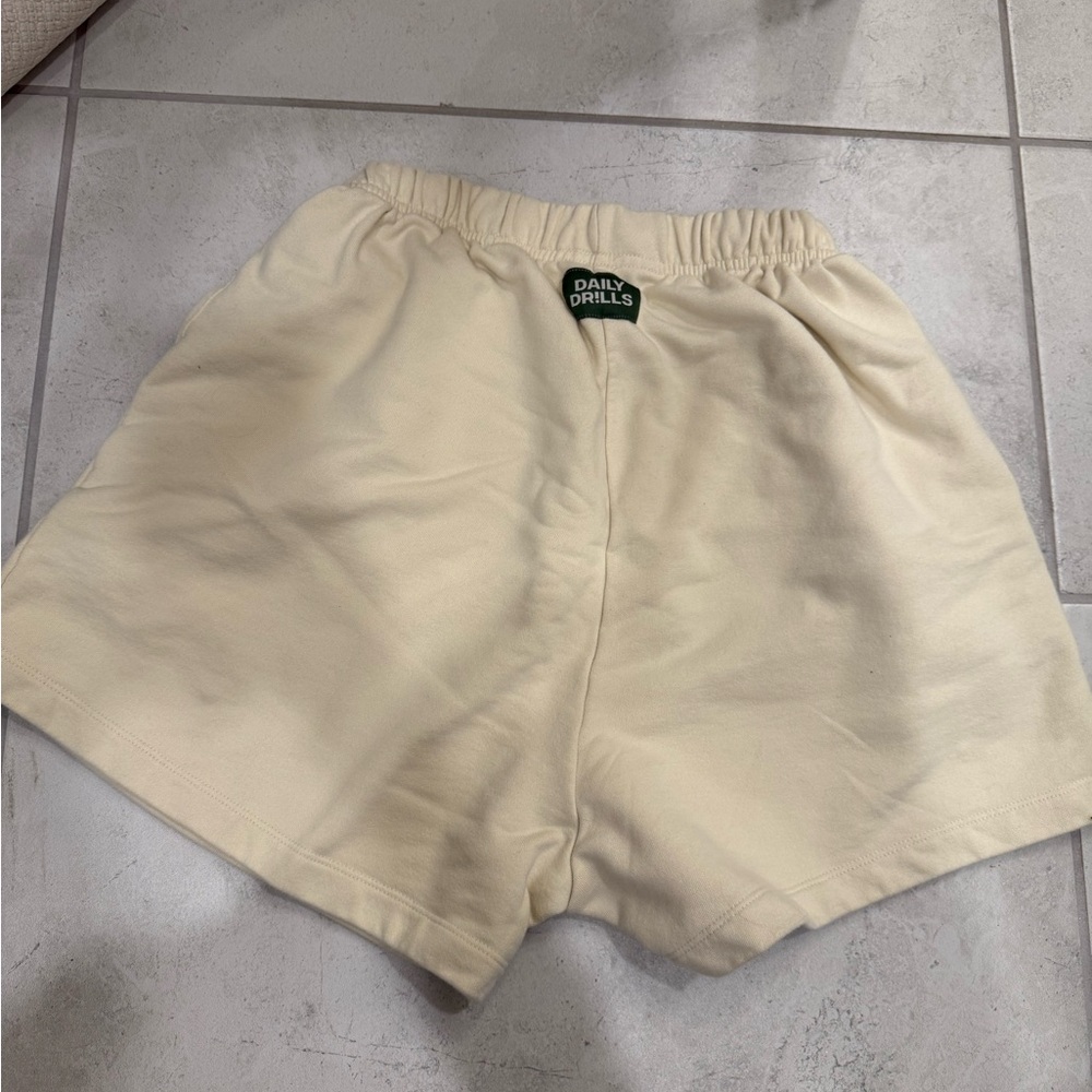 Daily Drills Women's Athletic Cream Shorts